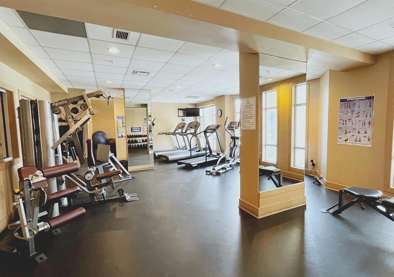 Downtown Waterfront Kelowna Oasis Newly Renovated 2Bed 2Bath Apartment Екстериор снимка