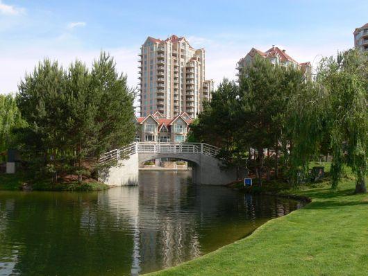 Downtown Waterfront Kelowna Oasis Newly Renovated 2Bed 2Bath Apartment Екстериор снимка